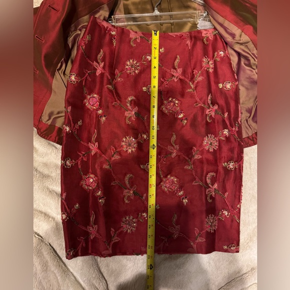 Vintage Burnt Orange Beaded Silk Skirt Suit Set. Rare find , nice workmanship. - Picture 13 of 15